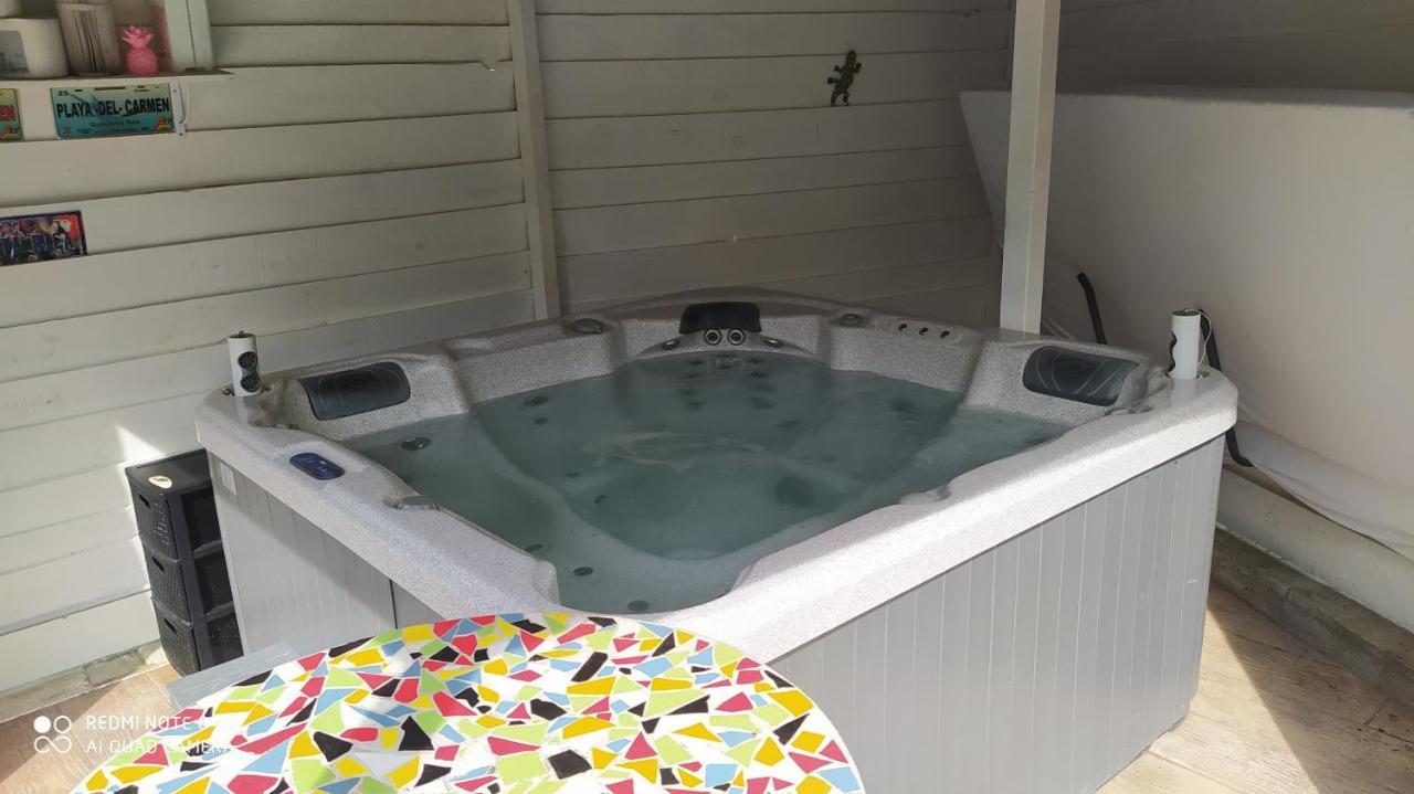 Appartement tout confort au calme avec jacuzzi Mouguerre Exterior foto